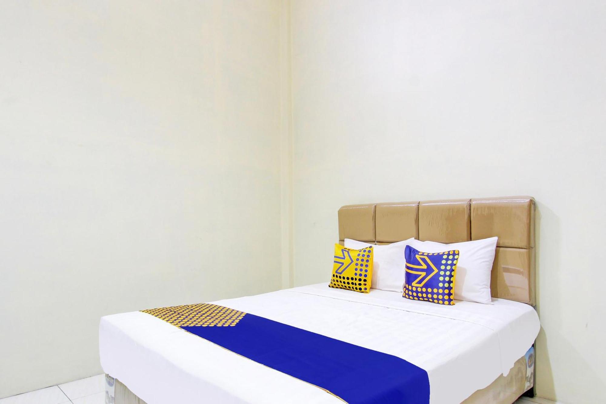 Spot On 93245 Guest House Mulia Dua Syariah Klaten Exterior foto